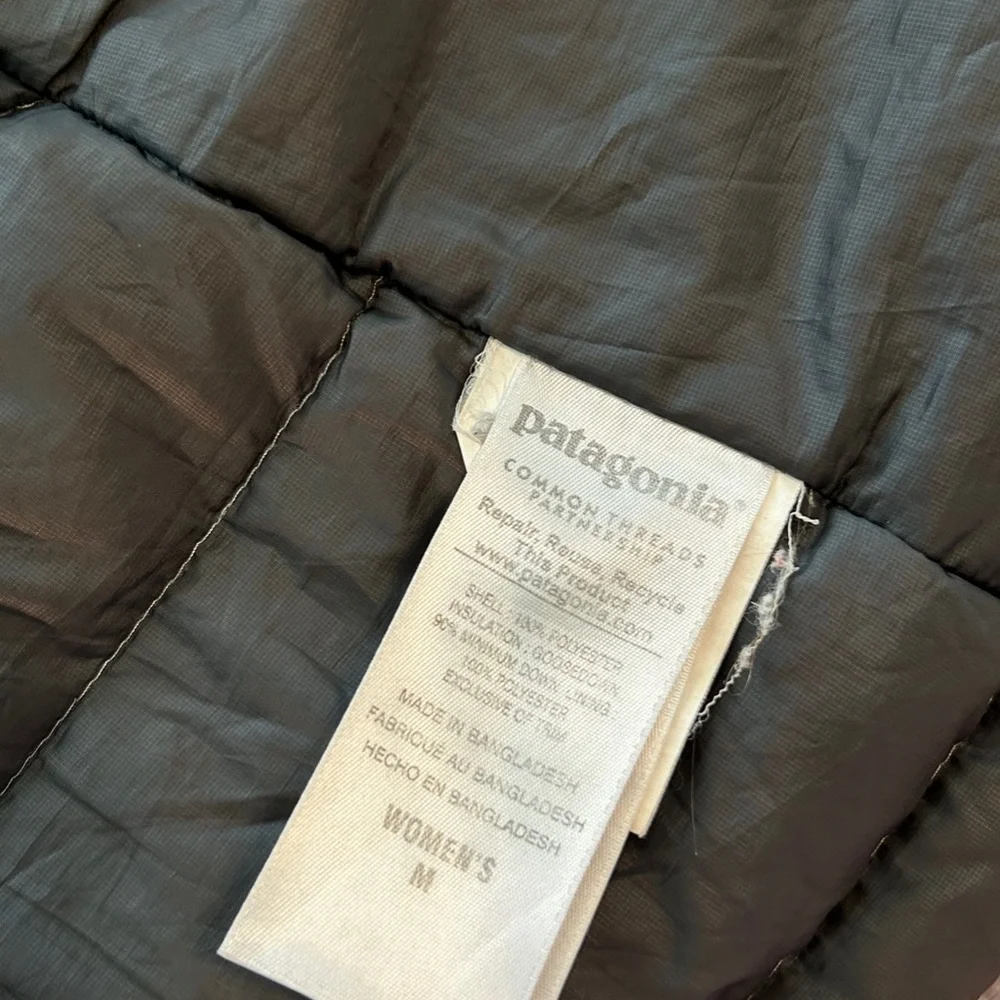 Women's Patagonia Down Sweater Jacket - Picture 5 of 8